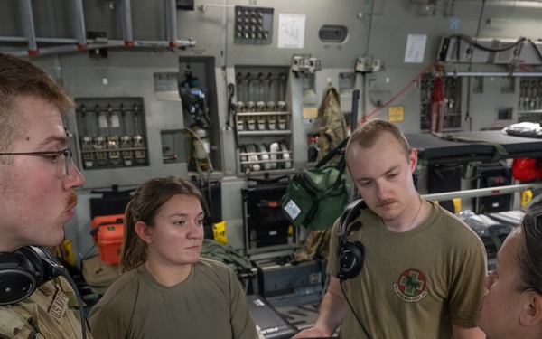 379 EAES team provides patient care aboard C-17 Globemaster III aircraft
