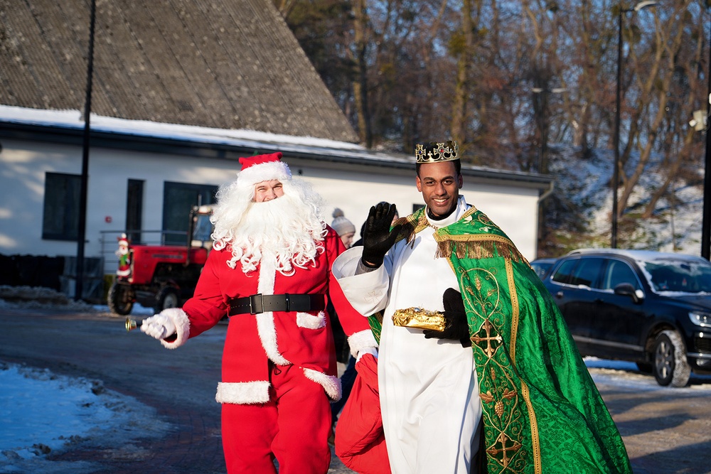 U.S. Soldier Takes Part in Powidz Three Kings Day Celebration