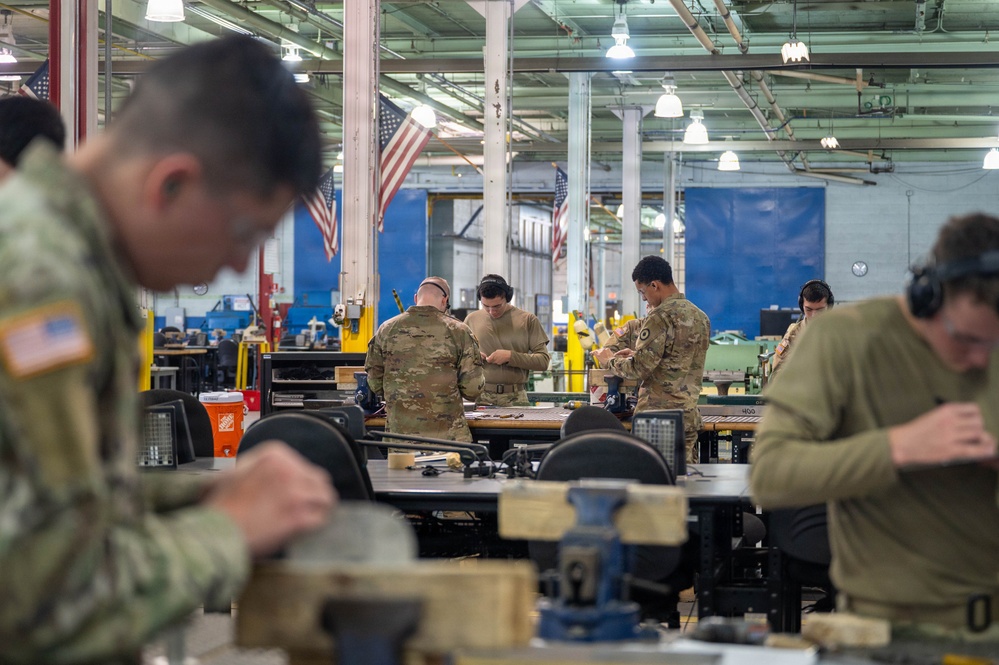 Shaping Steel, Sharpening Skills