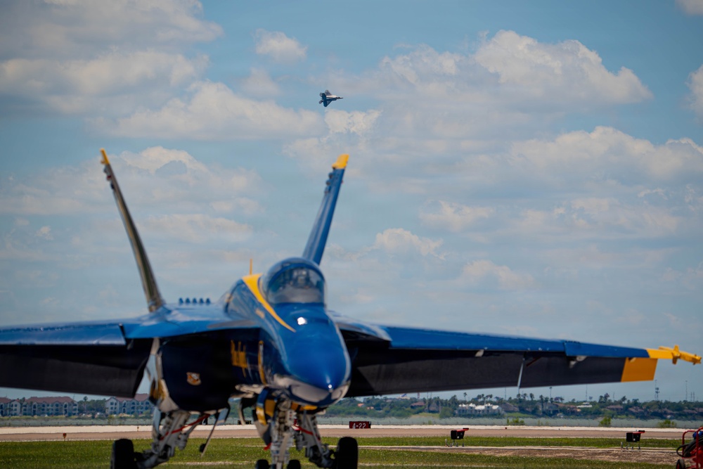 F-22 Raptor Aerial Demonstration Team performs at Wings Over South Texas 2025