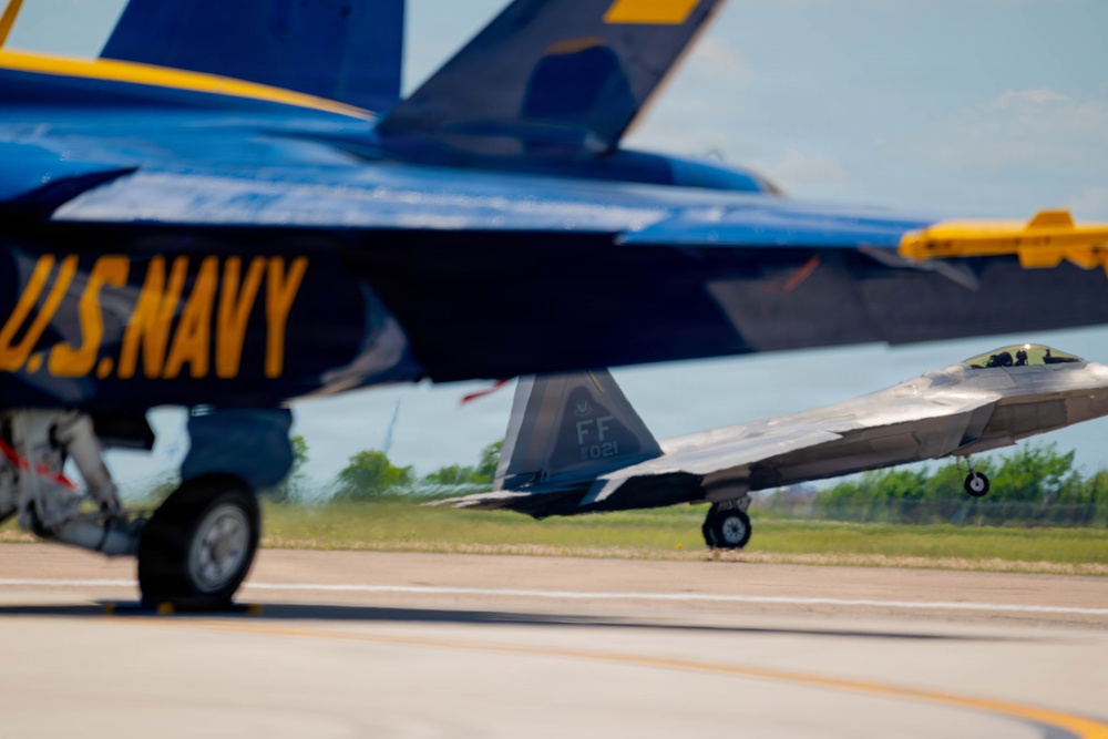 F-22 Raptor Aerial Demonstration Team performs at Wings Over South Texas 2025