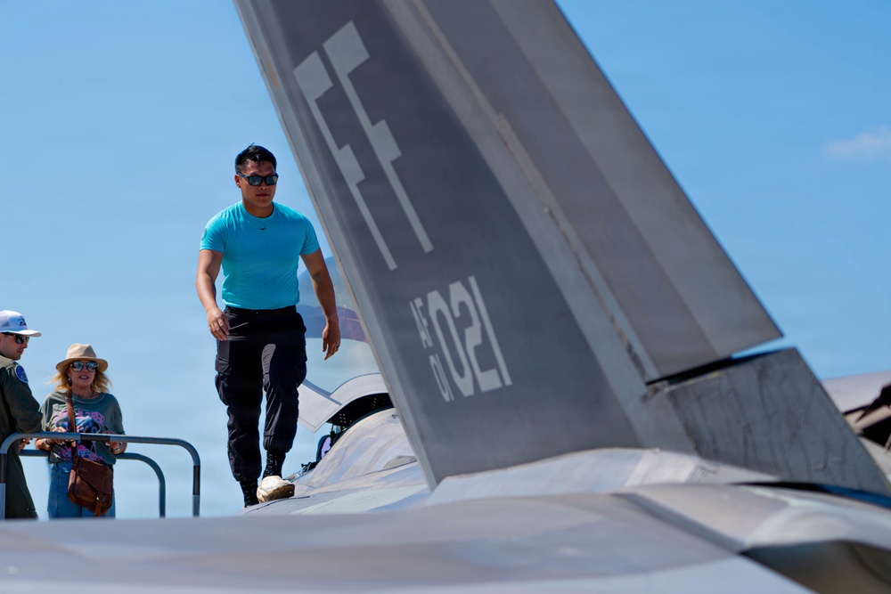 F-22 Raptor Aerial Demonstration Team performs at Wings Over South Texas 2025