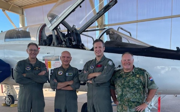 Commander of the Royal Netherlands Air and Space Force visits the 80th Flying Training Wing