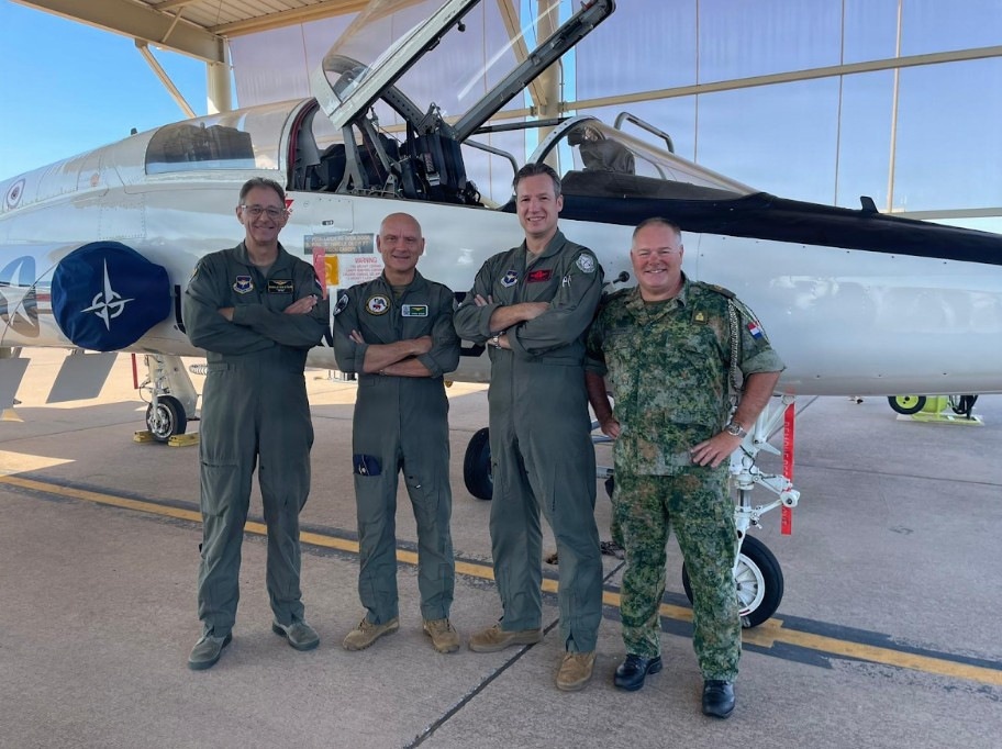 Commander of the Royal Netherlands Air and Space Force visits the 80th Flying Training Wing