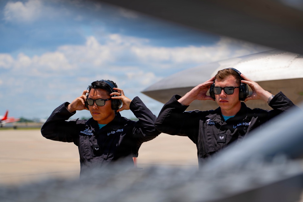 F-22 Raptor Aerial Demonstration Team performs at Wings Over South Texas 2025