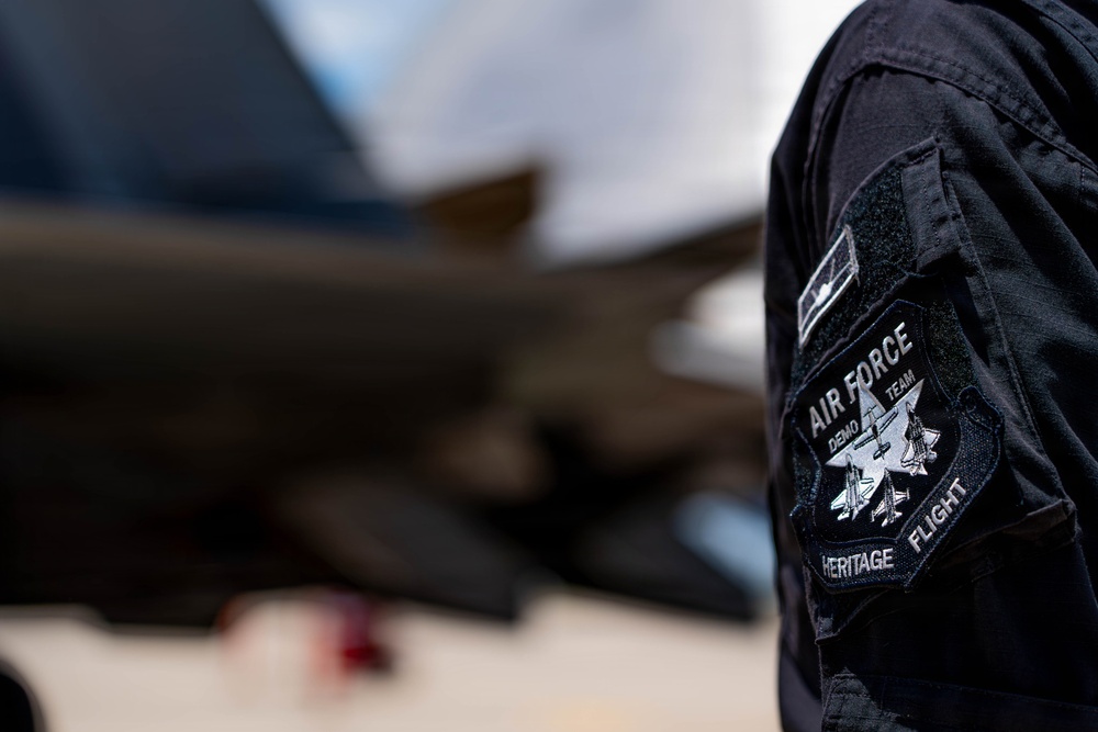 F-22 Raptor Aerial Demonstration Team performs at Wings Over South Texas 2025