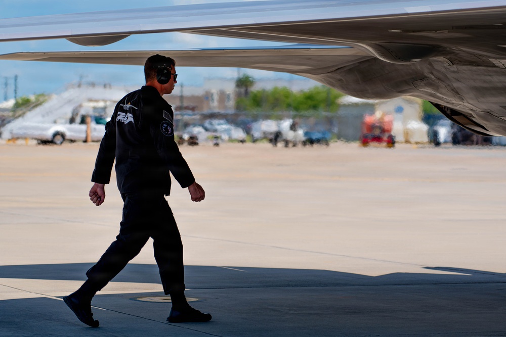 F-22 Raptor Aerial Demonstration Team performs at Wings Over South Texas 2025
