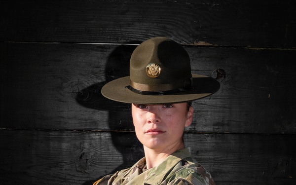 U.S. Army Female Drill Sergeants Don the Campaign Hat