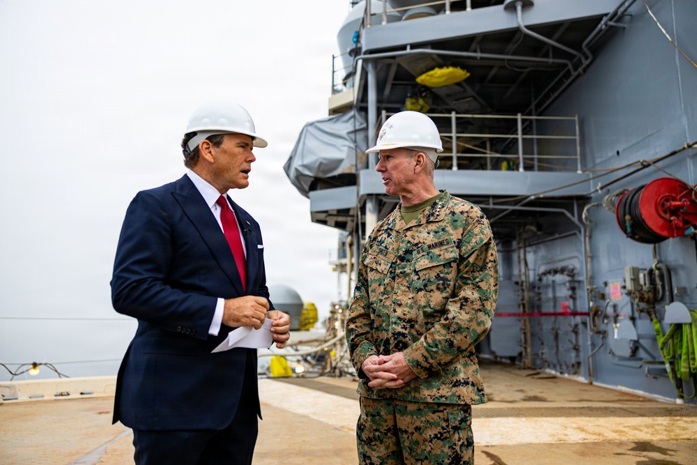 The Commandant, Gen. Eric M. Smith visits Ingalls Shipbuilding with SECNAV and CNO