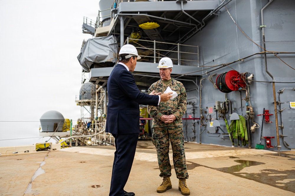 The Commandant, Gen. Eric M. Smith visits Ingalls Shipbuilding with SECNAV and CNO