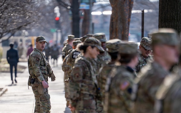 Joint Task Force–DC Joins First Responders for Dignified Transfer Honor Escort