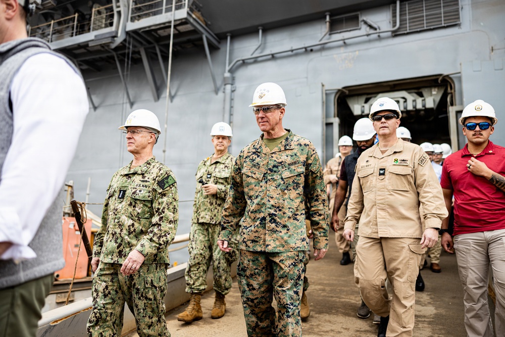 The Commandant, Gen. Eric M. Smith visits Ingalls Shipbuilding with SECNAV and CNO