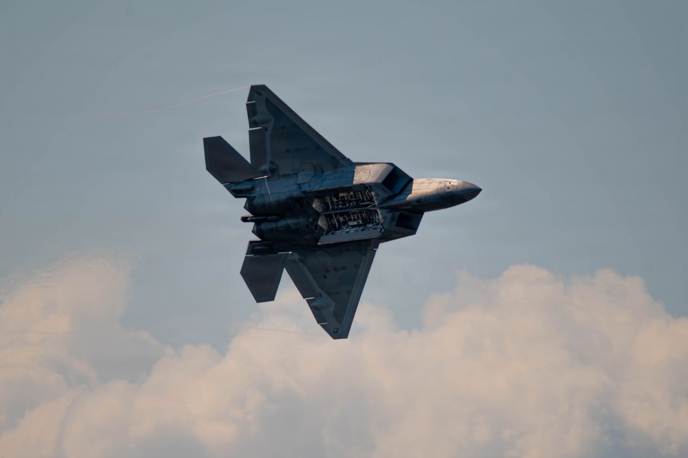 F-22 Raptor Aerial Demonstration Team performs at the Naval Air Station Oceana airshow 2025