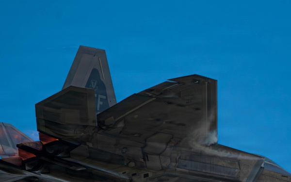 F-22 Raptor Aerial Demonstration Team performs at the Naval Air Station Oceana airshow 2025