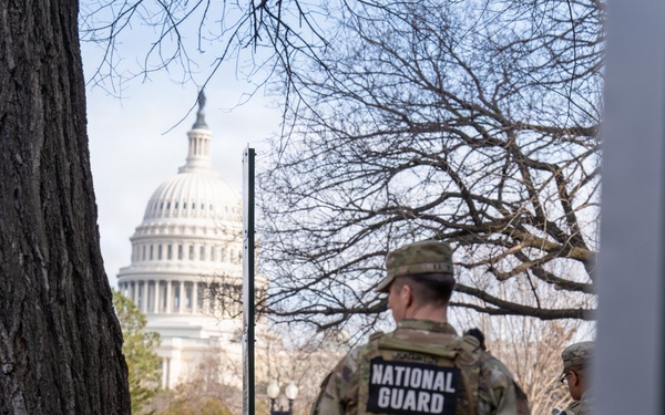 Joint Task Force–DC Joins First Responders for Dignified Transfer Honor Escort