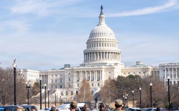 Joint Task Force–DC Joins First Responders for Dignified Transfer Honor Escort