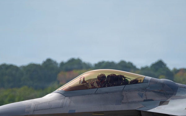 F-22 Raptor Aerial Demonstration Team performs at the Naval Air Station Oceana airshow 2025