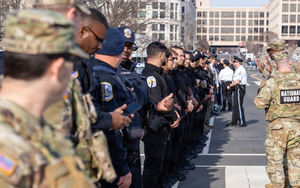 Joint Task Force–DC Joins First Responders for Dignified Transfer Honor Escort