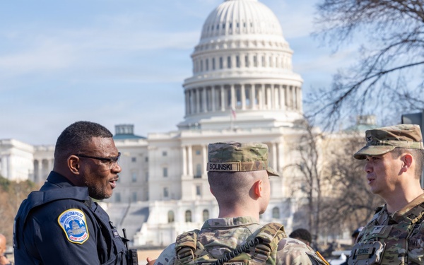 Joint Task Force–DC Joins First Responders for Dignified Transfer Honor Escort