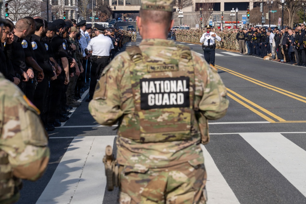 Joint Task Force–DC Joins First Responders for Dignified Transfer Honor Escort