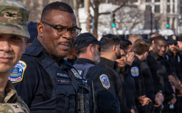 Joint Task Force–DC Joins First Responders for Dignified Transfer Honor Escort