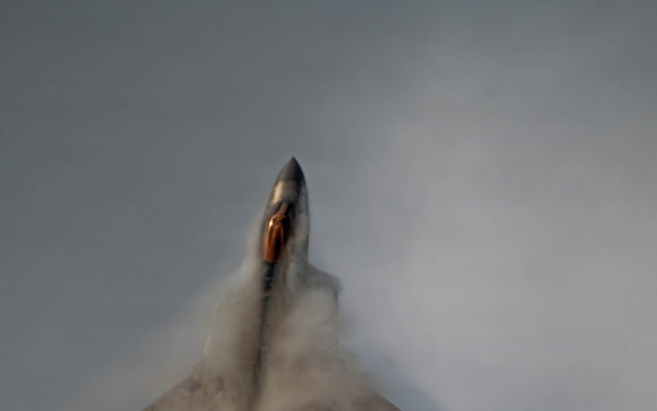 F-22 Raptor Aerial Demonstration Team performs at the Naval Air Station Oceana airshow 2025