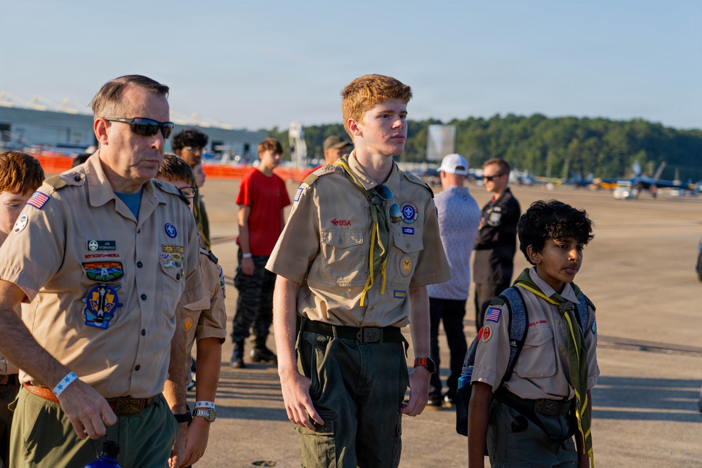 F-22 Raptor Aerial Demonstration Team performs at the Naval Air Station Oceana airshow 2025