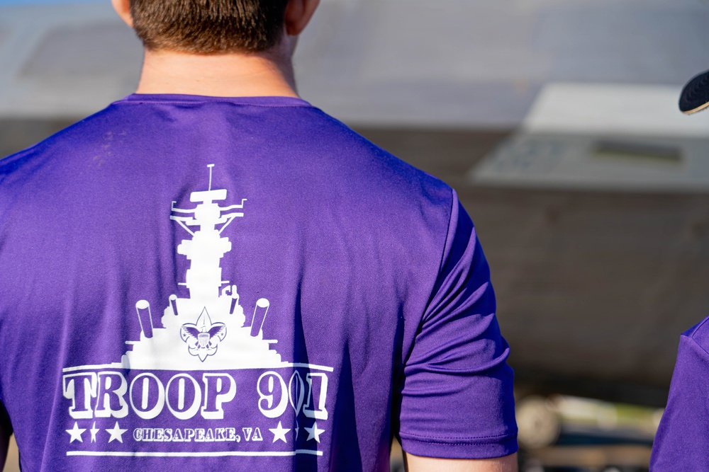 F-22 Raptor Aerial Demonstration Team performs at the Naval Air Station Oceana airshow 2025