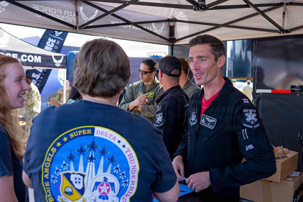 F-22 Raptor Aerial Demonstration Team performs at the Naval Air Station Oceana airshow 2025
