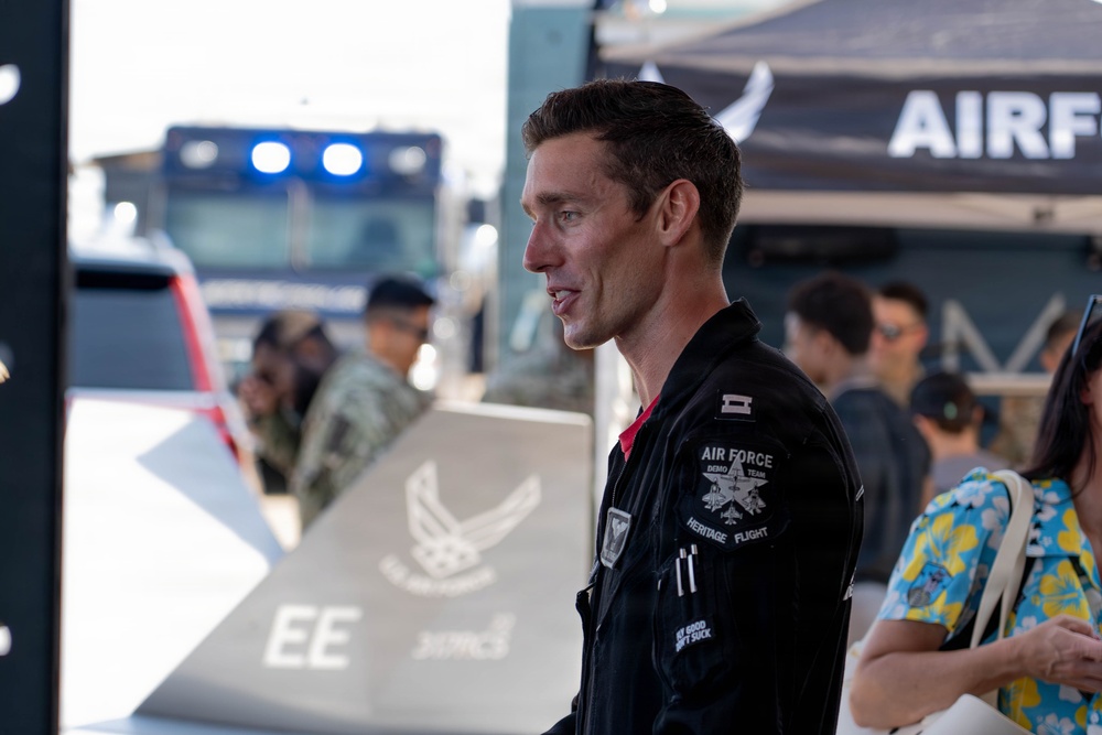 F-22 Raptor Aerial Demonstration Team performs at the Naval Air Station Oceana airshow 2025