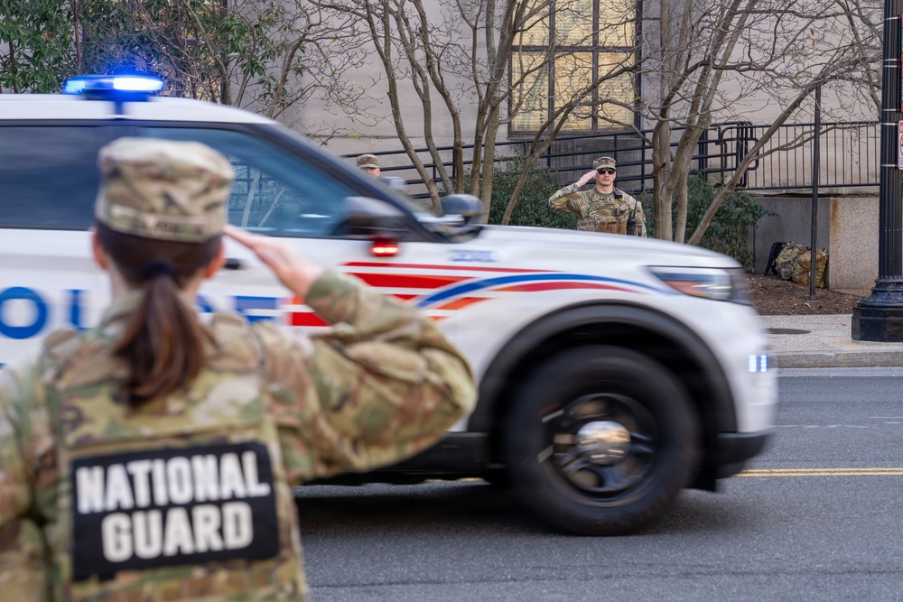Joint Task Force–DC Joins First Responders for Dignified Transfer Honor Escort