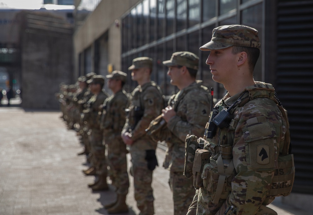 JTF–D.C. Soldiers, Airmen Honor Fallen MPD Officer