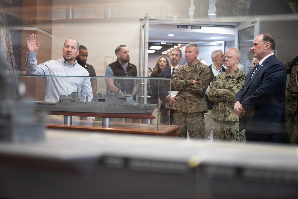 SECNAV Visits Shipbuilders on the Gulf of America