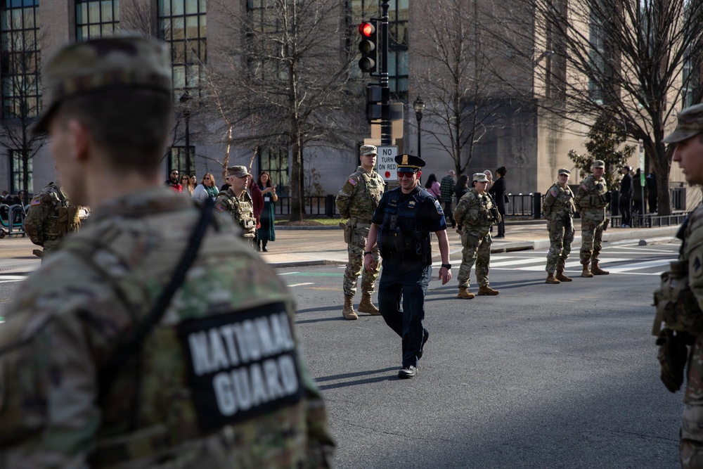 JTF–D.C. Soldiers, Airmen Honor Fallen MPD Officer