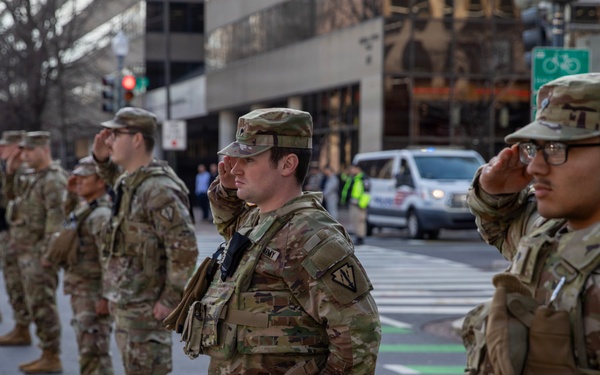 JTF–D.C. Soldiers, Airmen Honor Fallen MPD Officer