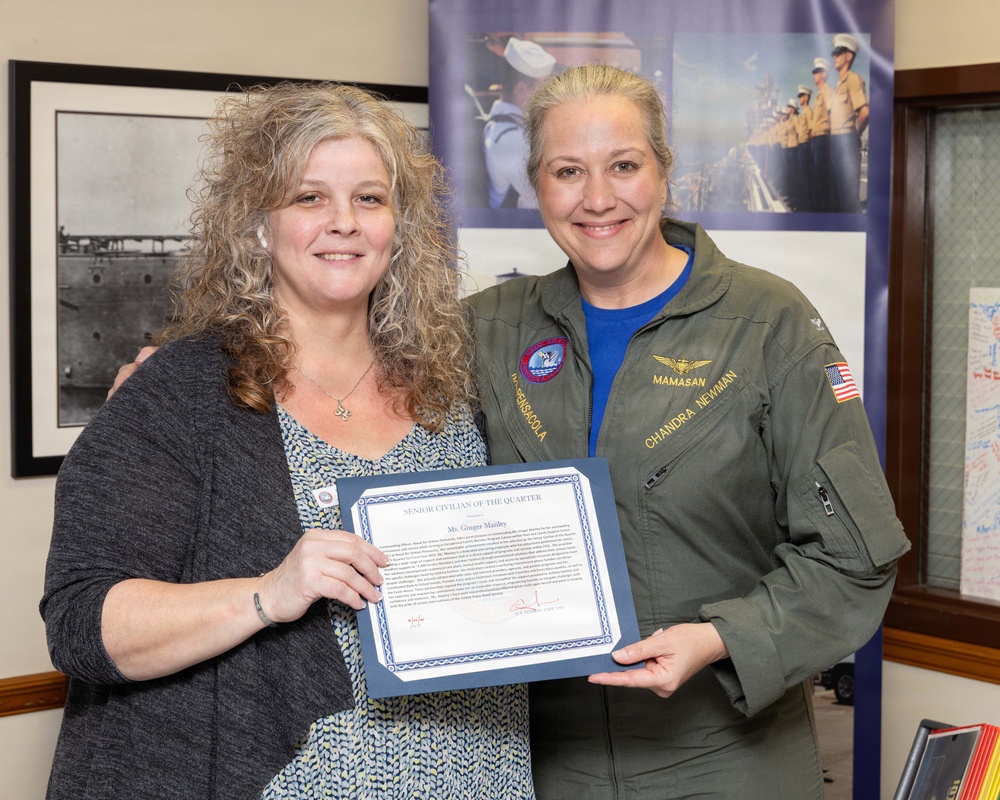 NAS Pensacola Recognizes Senior Civilian of the Quarter