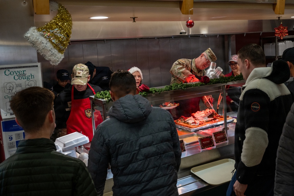 Team Osan leadership serves Christmas meals at DFAC