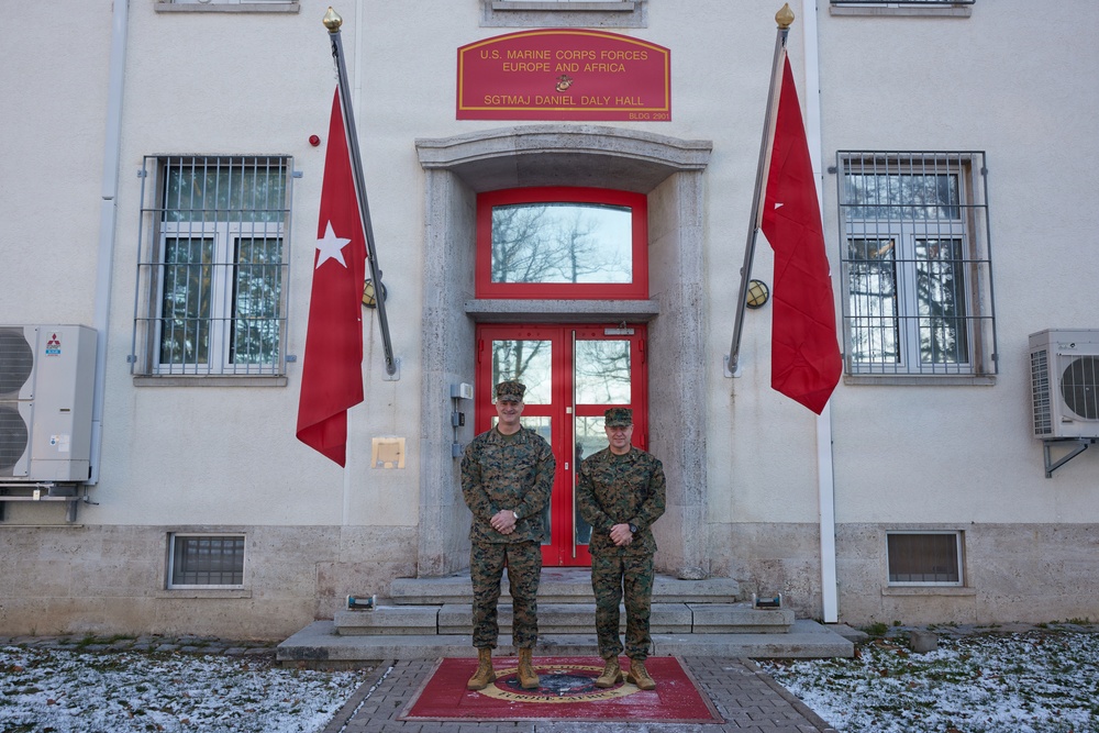 Director of Intelligence visits MARFOREUR/AF