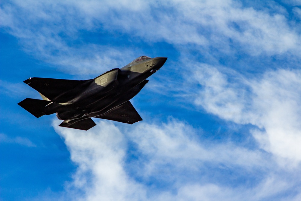 Poland's Final F-35 arriving at Ebbing ANGB