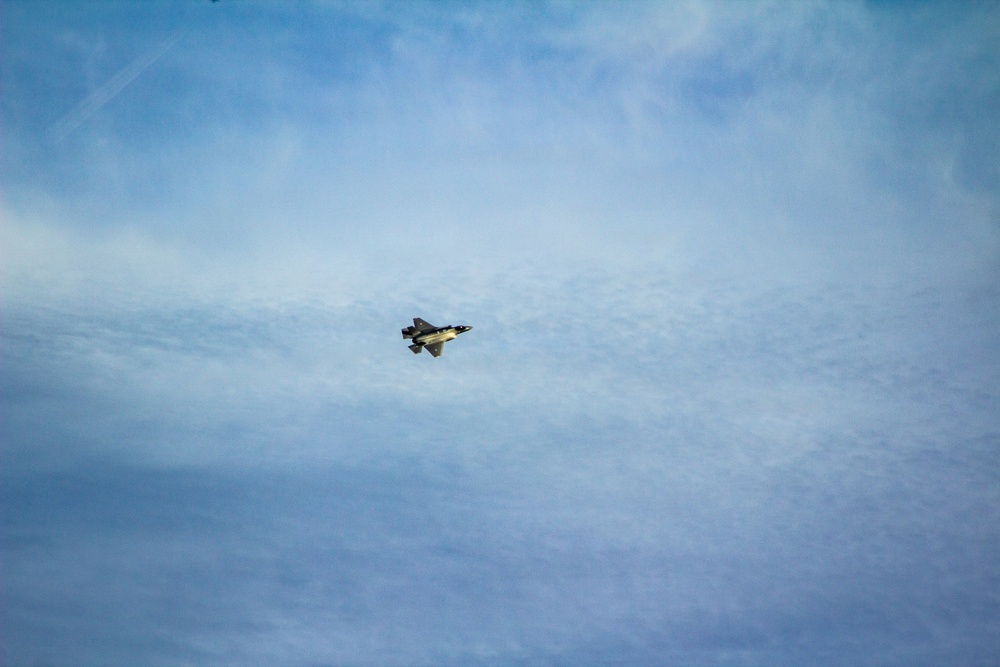 Poland's Final F-35 arriving at Ebbing ANGB