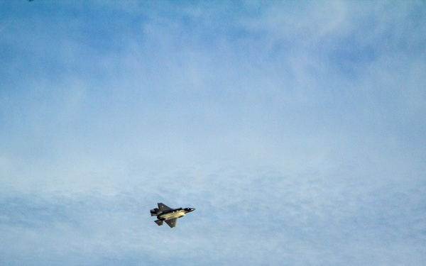 Poland's Final F-35 arriving at Ebbing ANGB