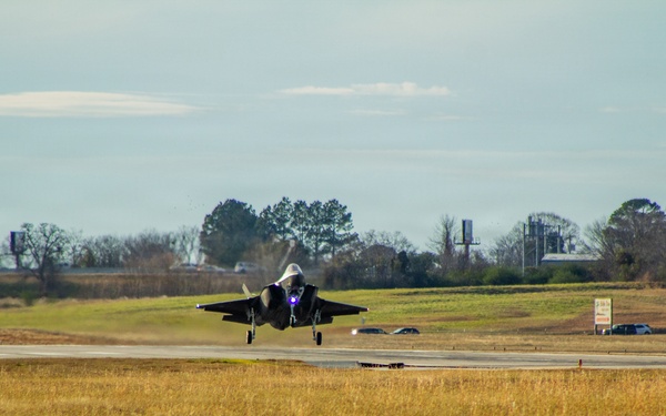 Poland's Final F-35 arriving at Ebbing ANGB