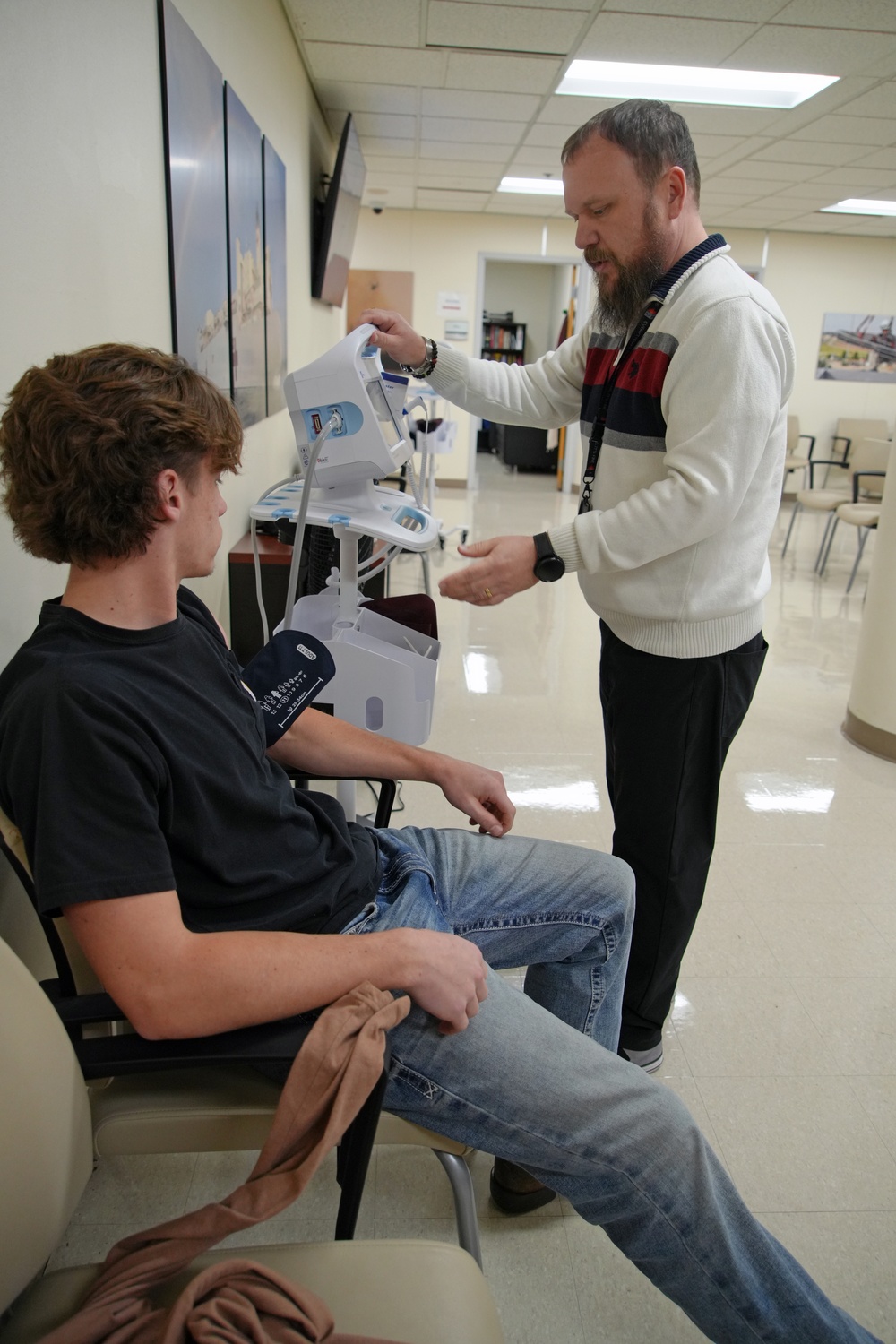 SkillBridge Helps Separated Service Member Continue the Mission at St. Louis MEPS