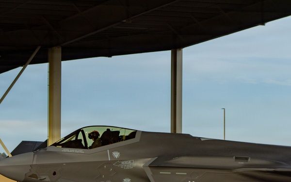 Poland's Final F-35 arriving at Ebbing ANGB