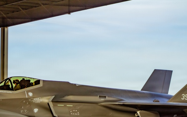 Poland's Final F-35 arriving at Ebbing ANGB