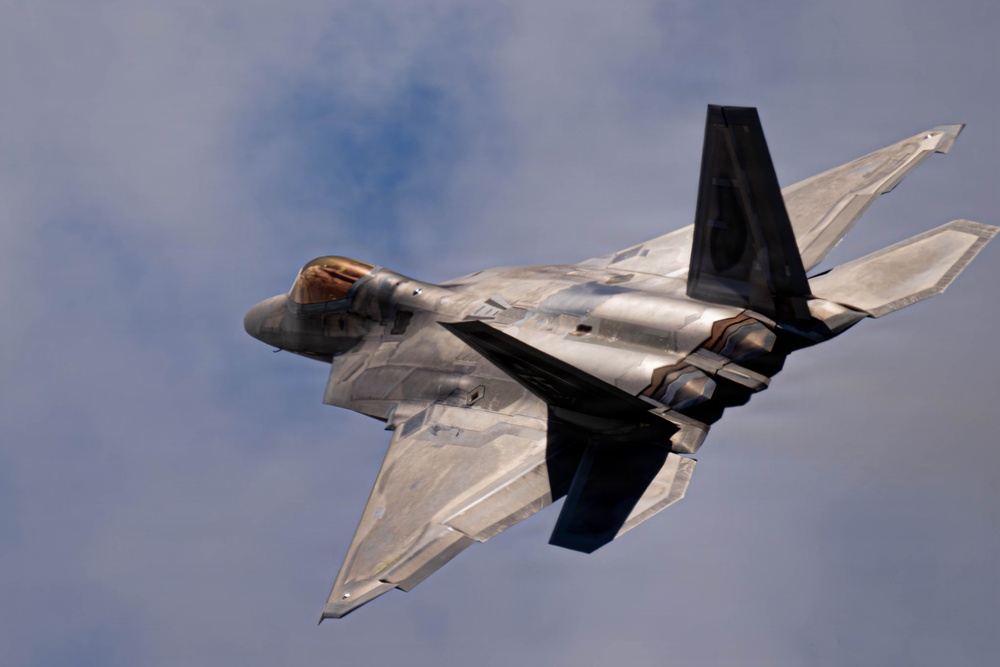 F-22 Raptor Aerial Demonstration Team performs at Air Dot Show Tour Ft. Lauderdale 2025