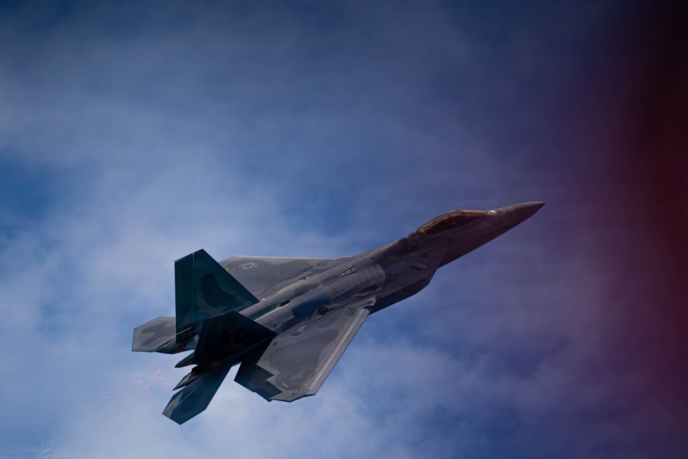 F-22 Raptor Aerial Demonstration Team performs at Air Dot Show Tour Ft. Lauderdale 2025