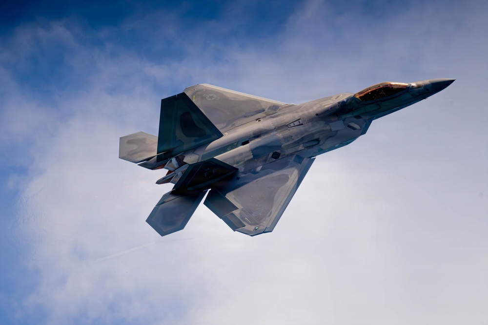 F-22 Raptor Aerial Demonstration Team performs at Air Dot Show Tour Ft. Lauderdale 2025