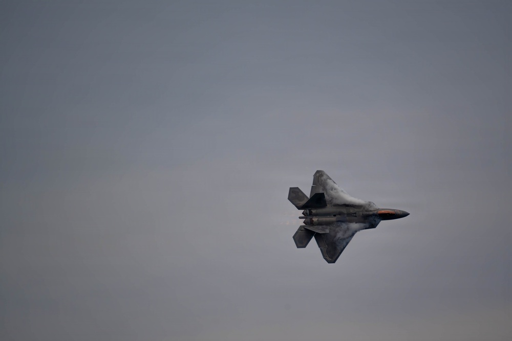 F-22 Raptor Aerial Demonstration Team performs at Air Dot Show Tour Ft. Lauderdale 2025