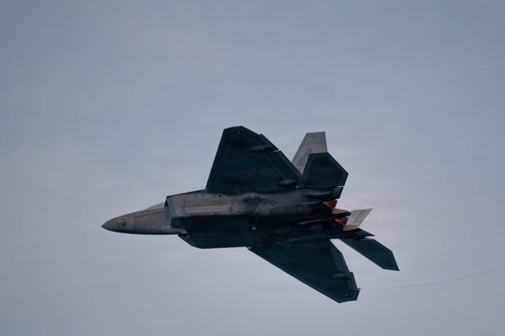 F-22 Raptor Aerial Demonstration Team performs at Air Dot Show Tour Ft. Lauderdale 2025